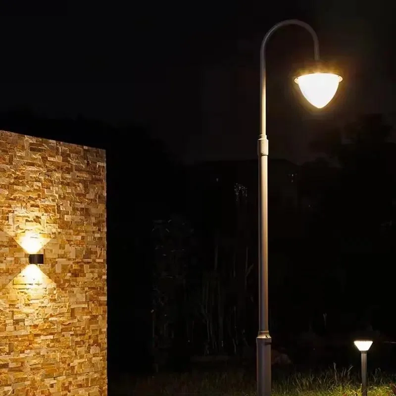 Hot Selling Waterproof IP65 Outdoor Garden Column Lamp Vertical Street Light Custom Lighting Solution