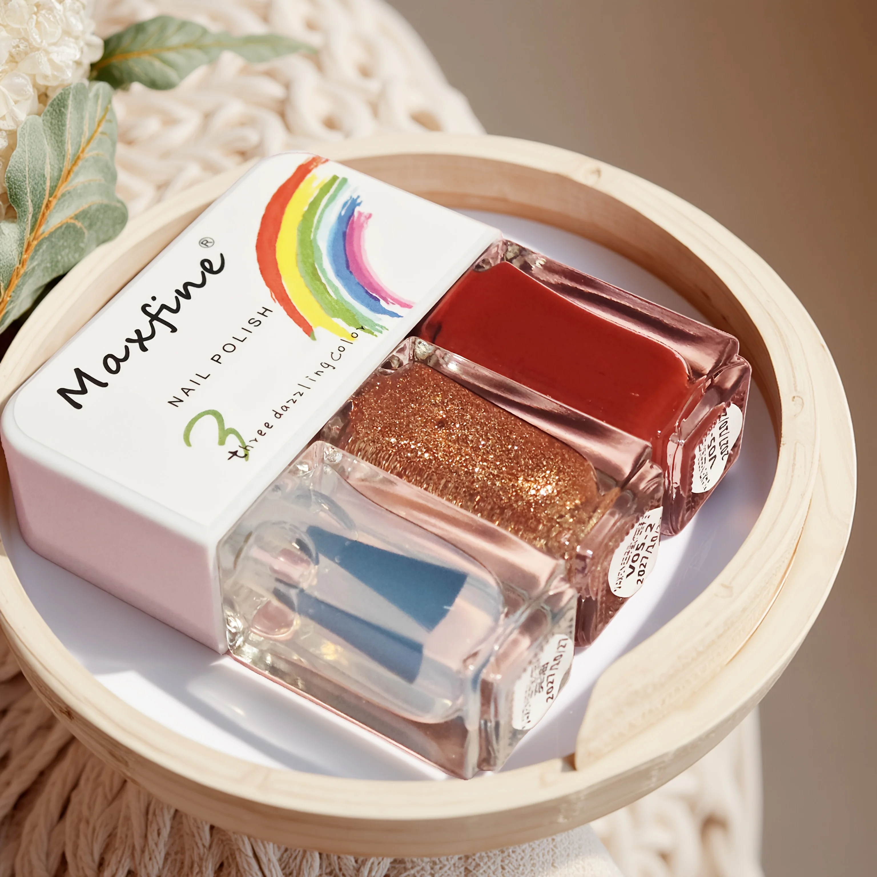 ชุดยาทาเล็บ V05 Tulip Intense 3 ขวด แบบไม่ต้องอบ แห้งเร็ว ติดทนนาน ลอกออกได้ สูตรน้ำ