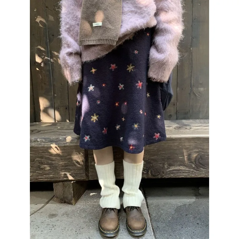 

Корейский стиль, свободная юбка трапециевидной формы с вышивкой звезд, женская весенняя новинка 2026, темно-синяя повседневная длинная юбка до колена с высокой талией