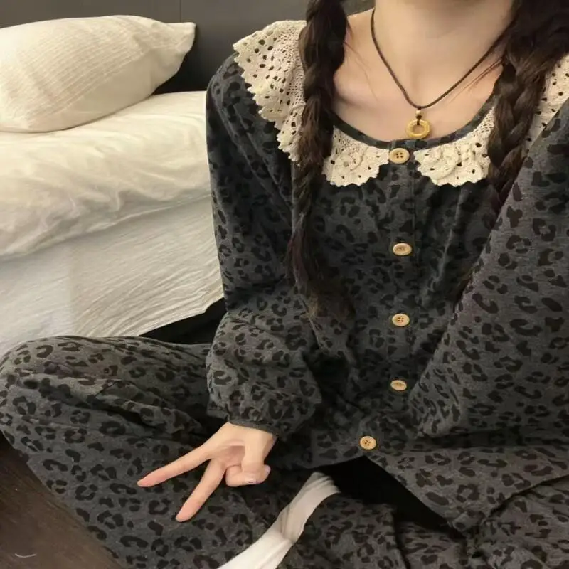 

Pjs Set Butterfly Lazy Women's Pajama Set Women's Warm Winter Pajamas Fashionable Home Clothes, Pajamas Cute and Soft Pajama Set