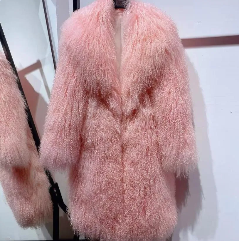 女性のモンゴルヤギ革ベルト襟リアルファーコートロング、自然に暖かくファッショナブル