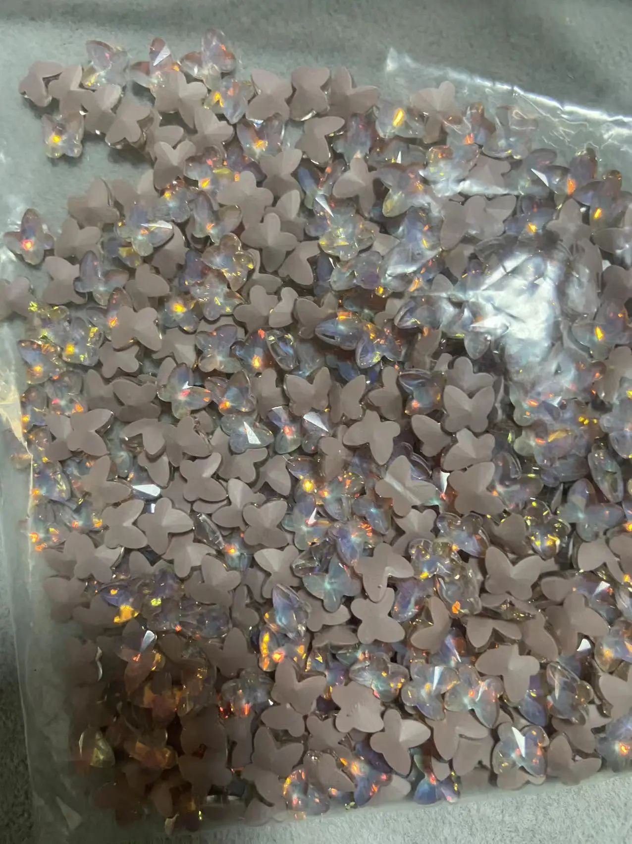 

20Pcs Pointed Mocha Protein Nail Gems Ultra Sparkling Heart & Star Rhinestones for DIY Nail Art 3D Nail Jewelry Decorations