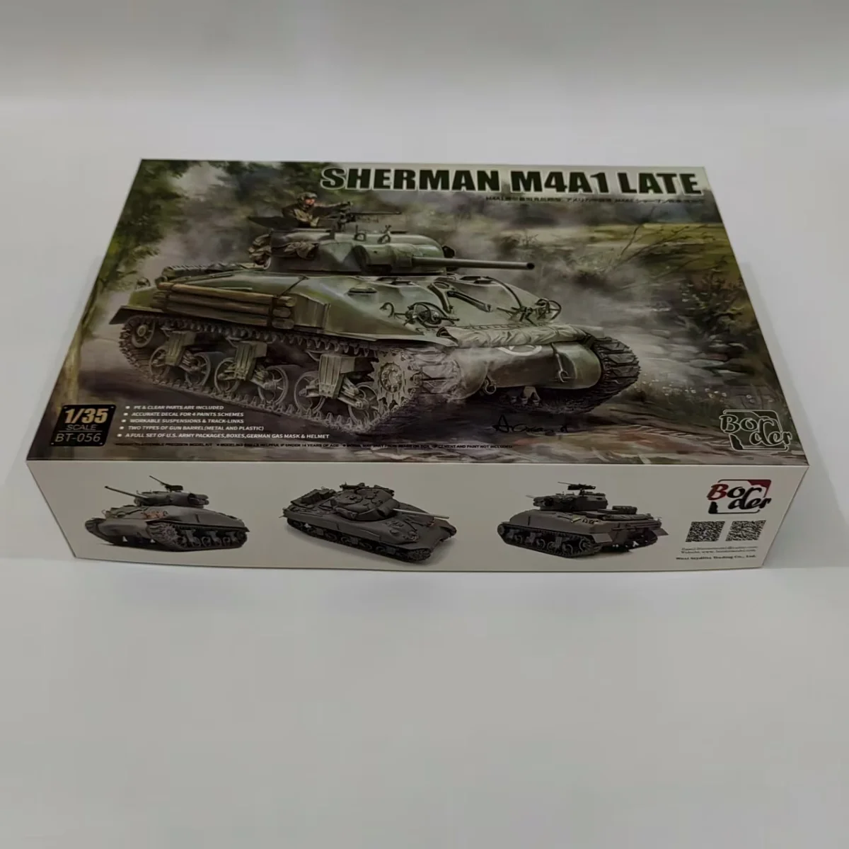 

Комплект пластиковой модели танка 1/35, BT-056 Sherman M4A1, танк позднего типа, модель бордюра