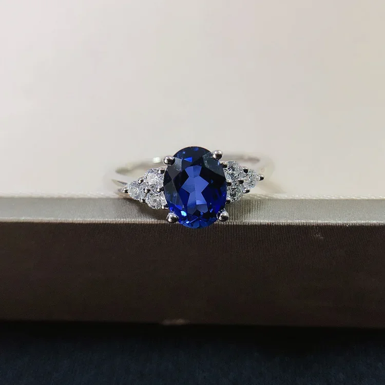 Luxury Solid Platinum PT950 Sapphire Four Claw Egg Ring Women Shaped Diamond Ring view 4