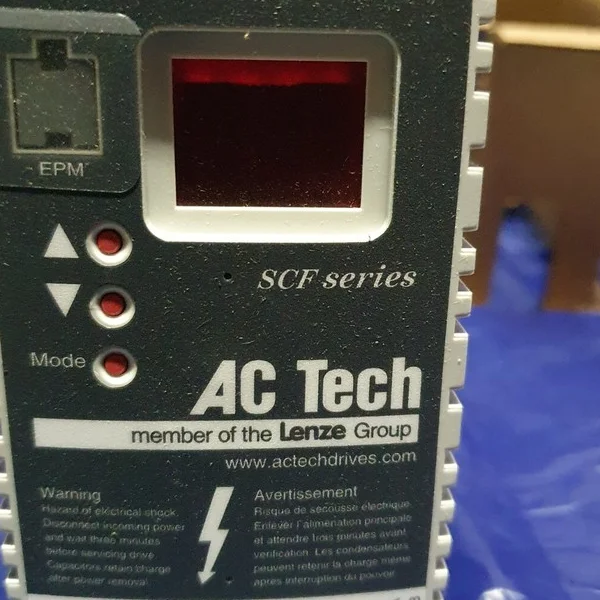 Control de motor Sf410 400v-ac 480v-ac 1hp nuevo Plc original