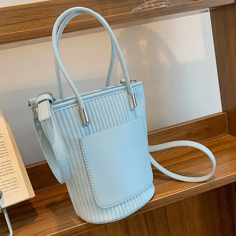 

Summer 2022 Famous Brand Bucket Shoulder Bags for Women Large Capacity Crossbody Women's Bag New Fashion Female Handbags