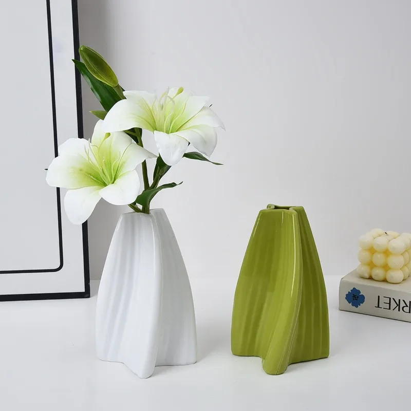 New Nordic Minimalist Arrival Dopamine-Style Vases Home Decor Accent Wabi-Sabi High-End Ceramic Vase