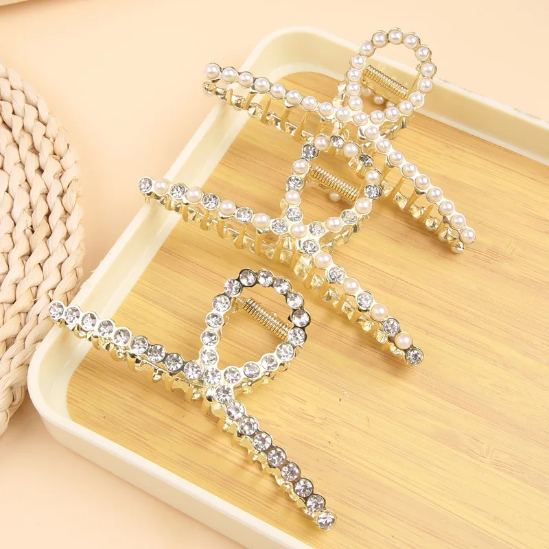 

Fashionable and Minimalist Xiangzhu Girl Grab Clip Exquisite Shark Plate Hair Clip Back Spoon Women's Accessories Hair Clip