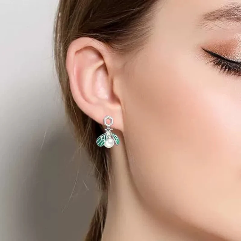 Small Fresh Insect Earrings Fashion Pearl Zircon Earrings Elegant Cute 925 Silver Green Wing Ear Jewelry For Women KOFSAC
