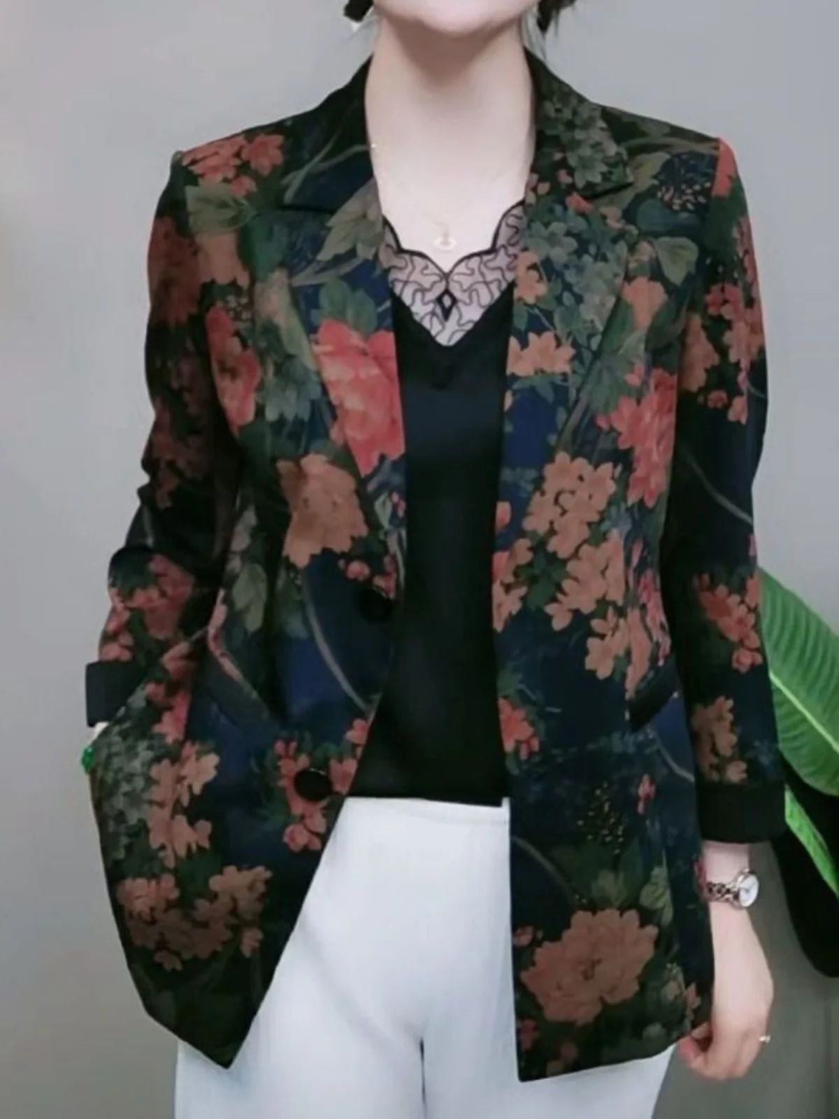 Fashionable Floral Print Short Thin Mom's Spring Autumn Long Sleeve Western Style Jacket Middle Aged And Elderly Short Coat