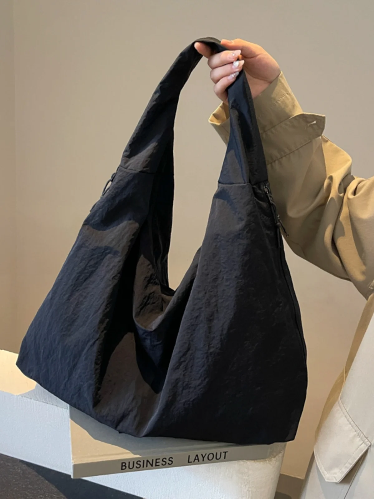 

Оригинальная японская ультралегкая однотонная холщовая сумка большой емкости, женская студенческая складная сумка на одно плечо