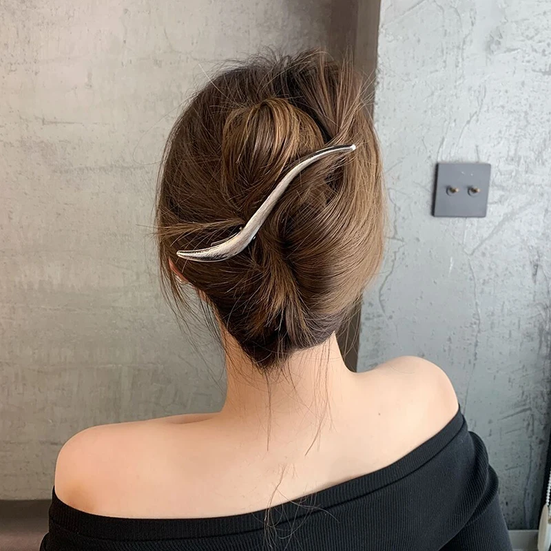 Korean Solid Metal Hair Clip Pin Fashion Simple Hairpin Barrettes Elegant Hair Claw Hairgrip Headwear For Women Hair Accessories