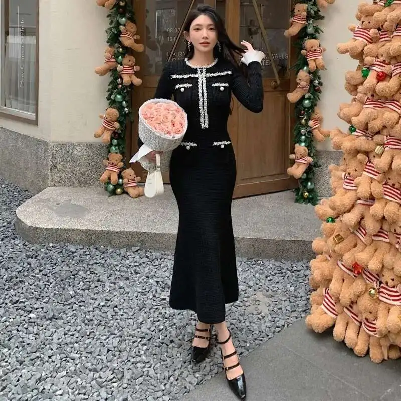 Luxury Quality 2025 Spring Crystal Black Knitted Sweater Long Dresses Women\'s Autumn Pencil Tassel Pearls Party Vestidos