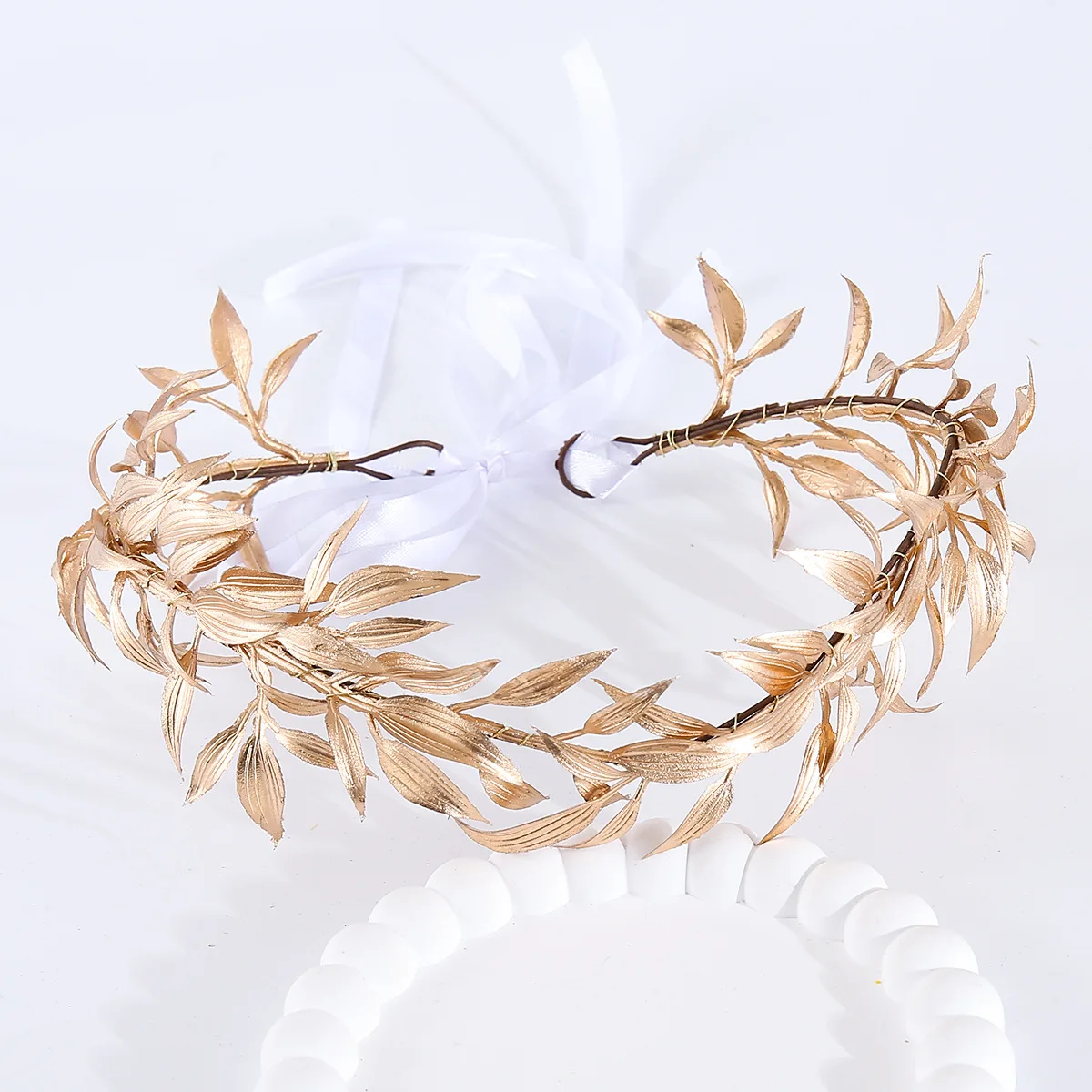 

Свадебная тиара с золотыми листьями, гирлянда в стиле барокко, модная ретро-корона ручной работы, вечерние украшения для кино и телевидения, реквизит для фотографий