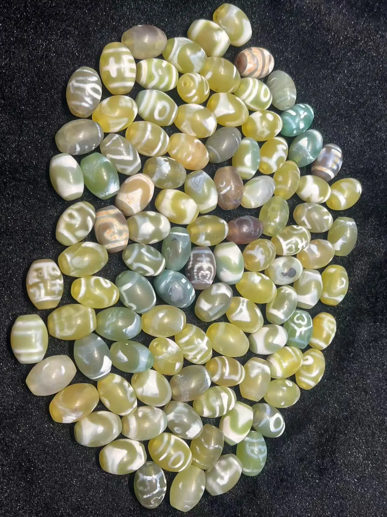 100pcs dzi Wholesale packaged green Daluo treasure bottle three-eye accessory necklace pendant high-quality bead rich man God o