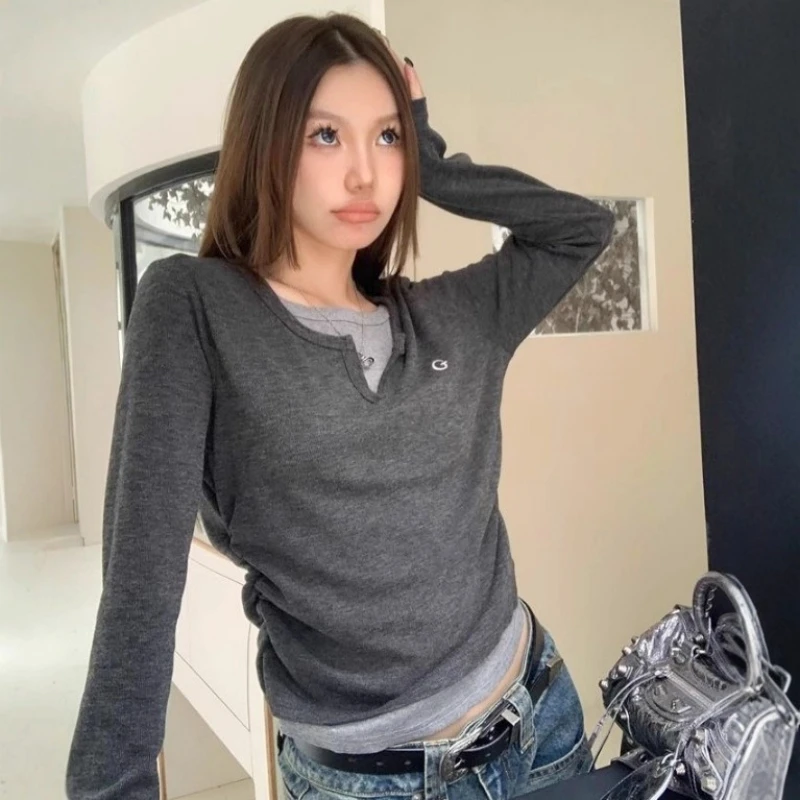 New Women's Long Sleeve T-Shirt Autumn Winter Fashion Slim Fit Versatile Base Layer Top with Pleated Design image 2