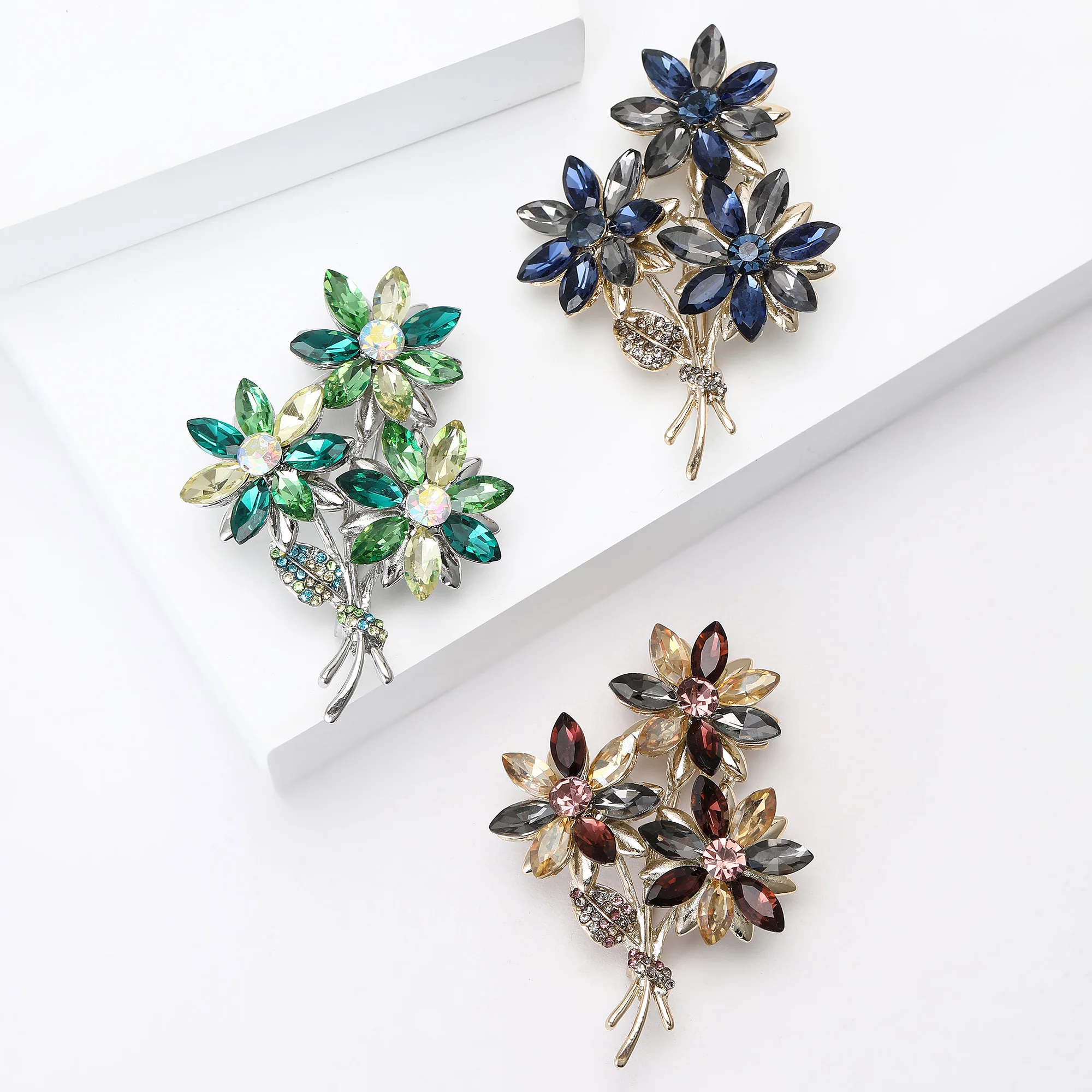 Luxury Rhinestone ดอกไม้ช่อดอก - Women Accessories Bouquet บทวิจารณ์และราคา