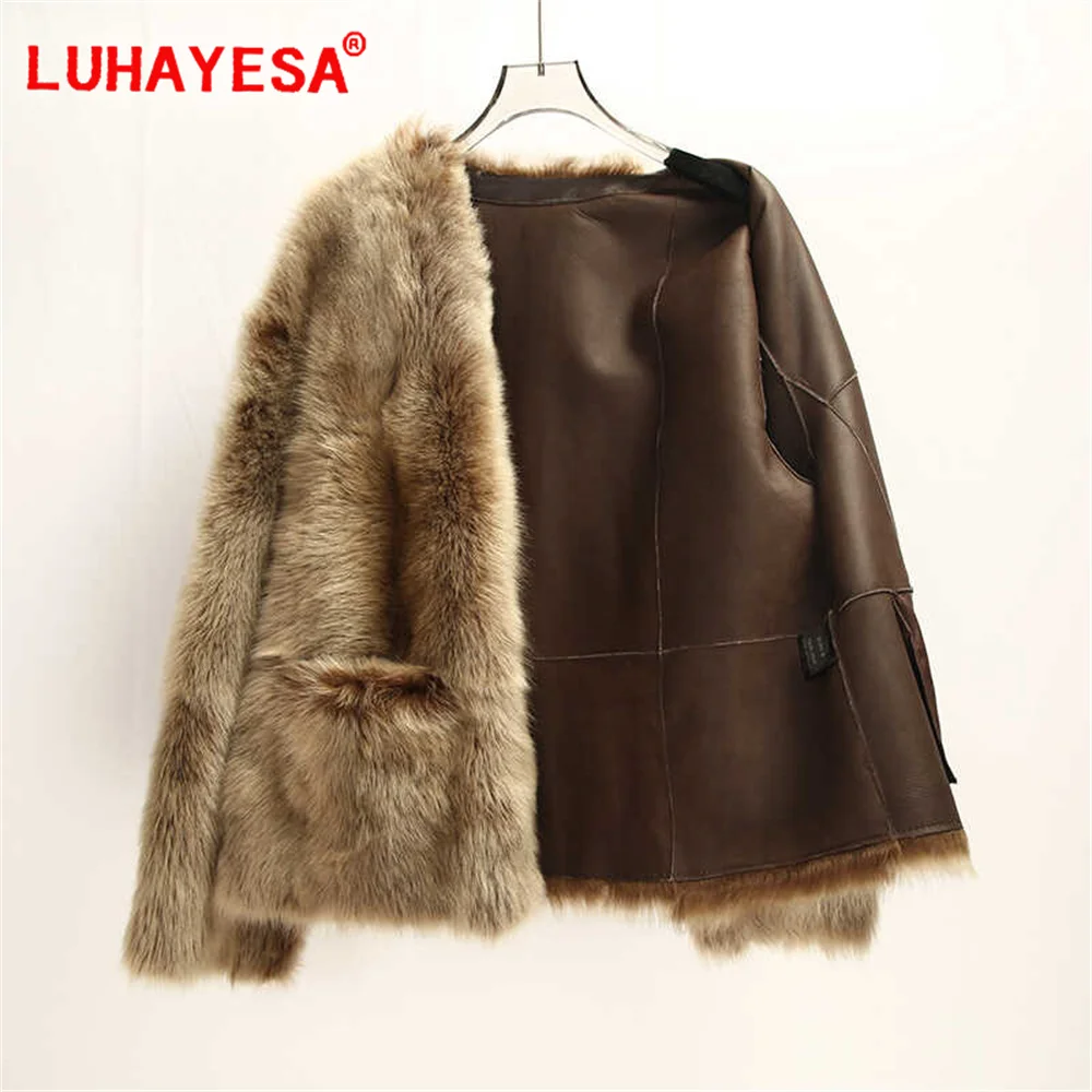 2024 Spain Tuscany Lamb Fur Shearling Coat Women Fashion Short Brown Elegant Real Fur Coat