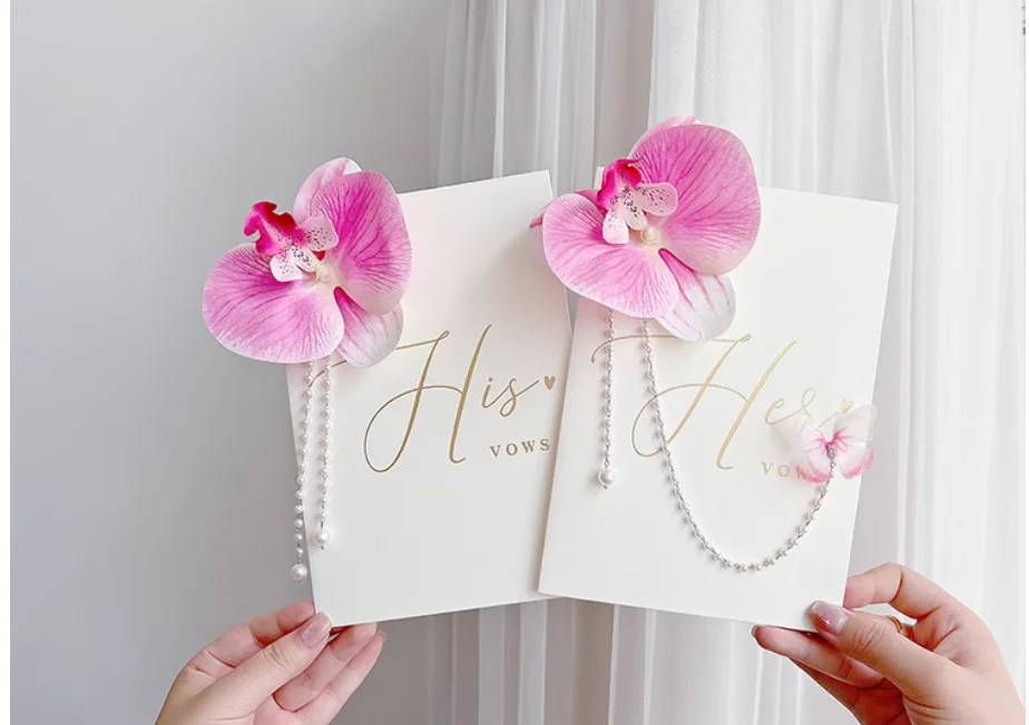 

Розовая карта фаленопсиса с бахромой, свадебная расширенная простая свадебная церемония с газоном, прочтите книгу по речи, чтобы отправить ручку