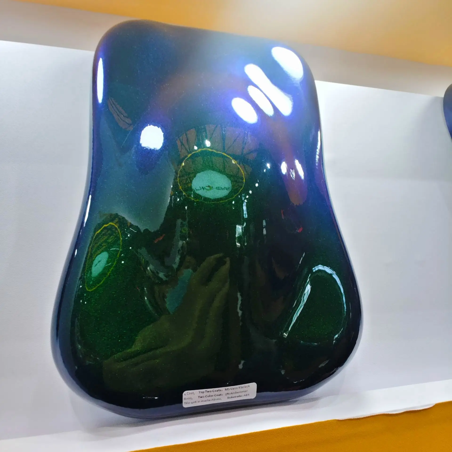 

25 г. янтарного пигмента-хамелеона с эффектом радужного перелива для автомобильной краски/литья пластмасс/художественных работ