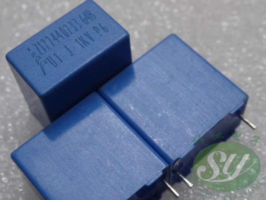 5PCS EPCOS 0.1uf/1000v 100nf u1 104 Brand new 5% film capacitor 15MM