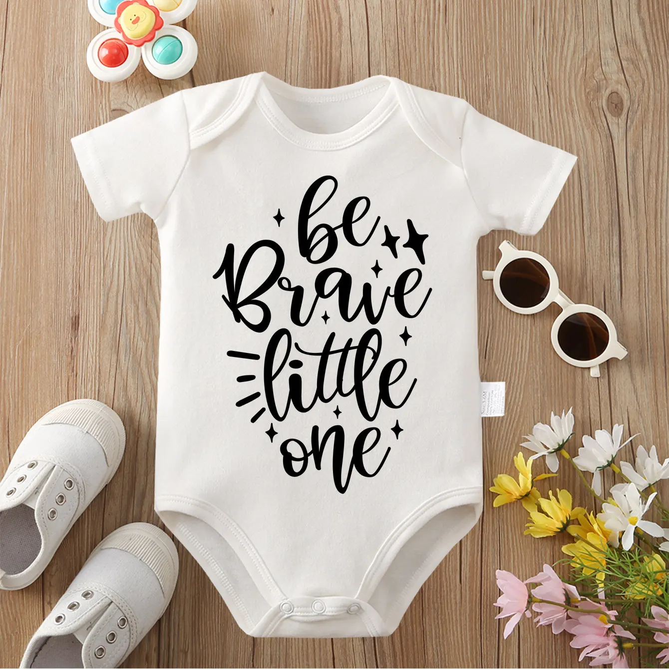 

Be Brave Little One Изысканный принт, 100% хлопчатобумажная ткань, удобный комбинезон-боди для малышей, комбинезон для новорожденных от 0 до 12 месяцев