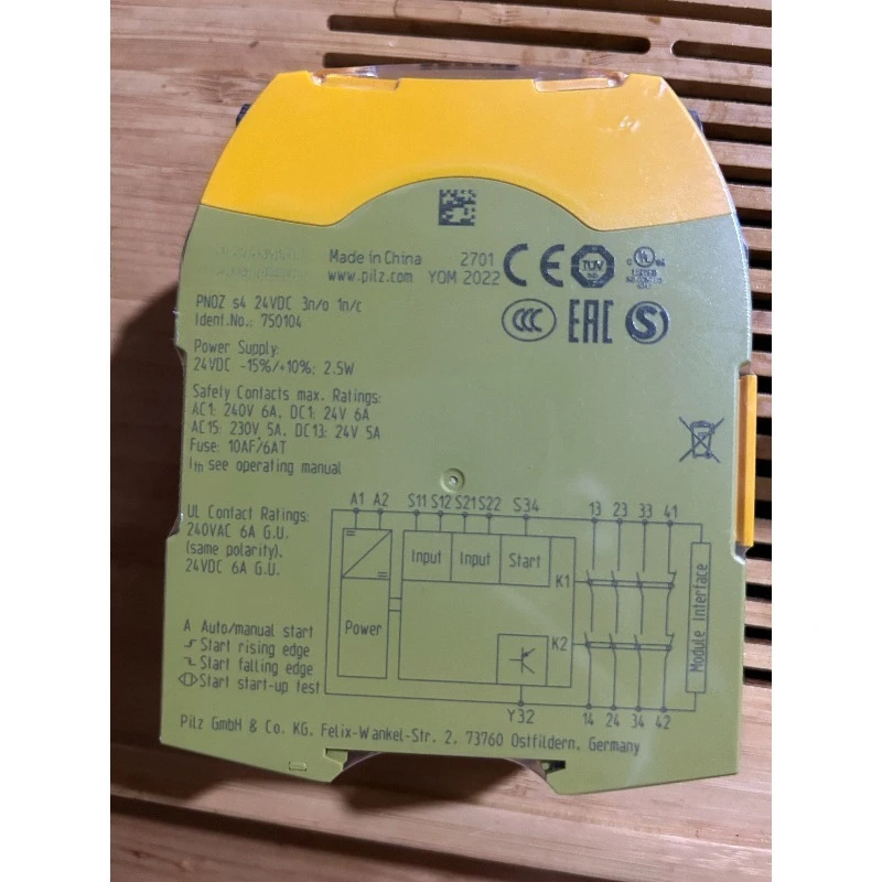 Safety relay PNOZS4 751104 750104 750134 S5 751105 750105