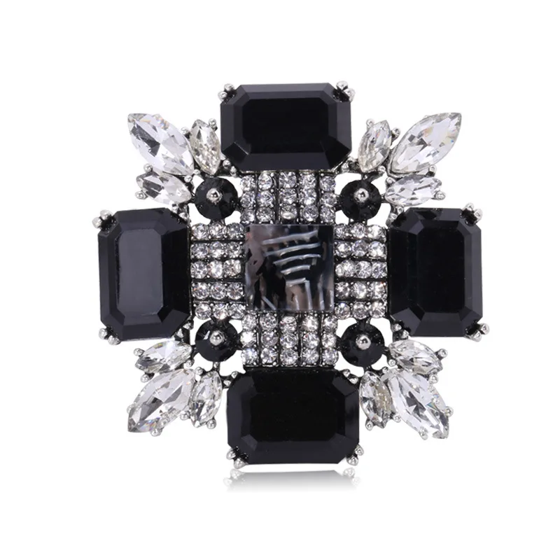 New Fashion Black Rhinestone Brooches for Women Corsage Jewelry Accessories Simple Luxury Pins Wedding Party Clothing Collar Pin