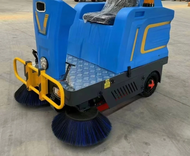 معدات الأرضيات الصناعية الأكثر مبيعًا، مكنسة مع مجموعة فرشاة أساسية لتنظيف الشوارع والطرق #3