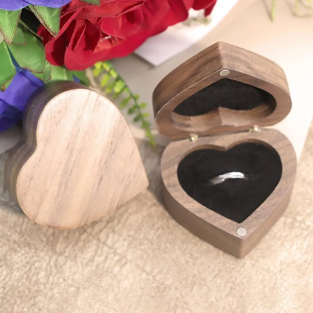 

Jewelry Box Heart-Shaped Walnut Wood Ring Storage Box with Velvet Padding Smooth Polished Surface Weddings Proposals Ring Case