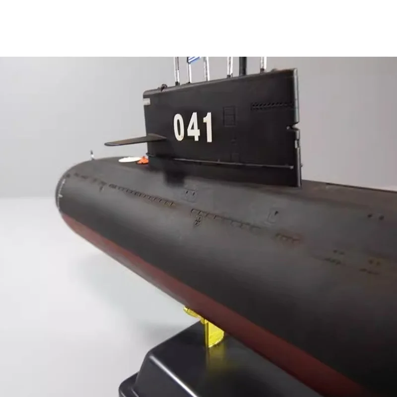 1/200 Marina China 041 submarino de ataque de clase Yuan 39cm modelo de barco terminado modelo de barco estático de plástico juguete barco colección regalo