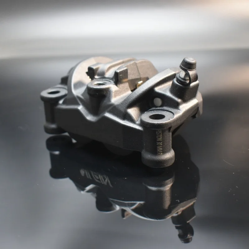 Motorcycle Nissin forged brake caliper asymmetric 4-piston 100MM installation lock point for front wheel braking