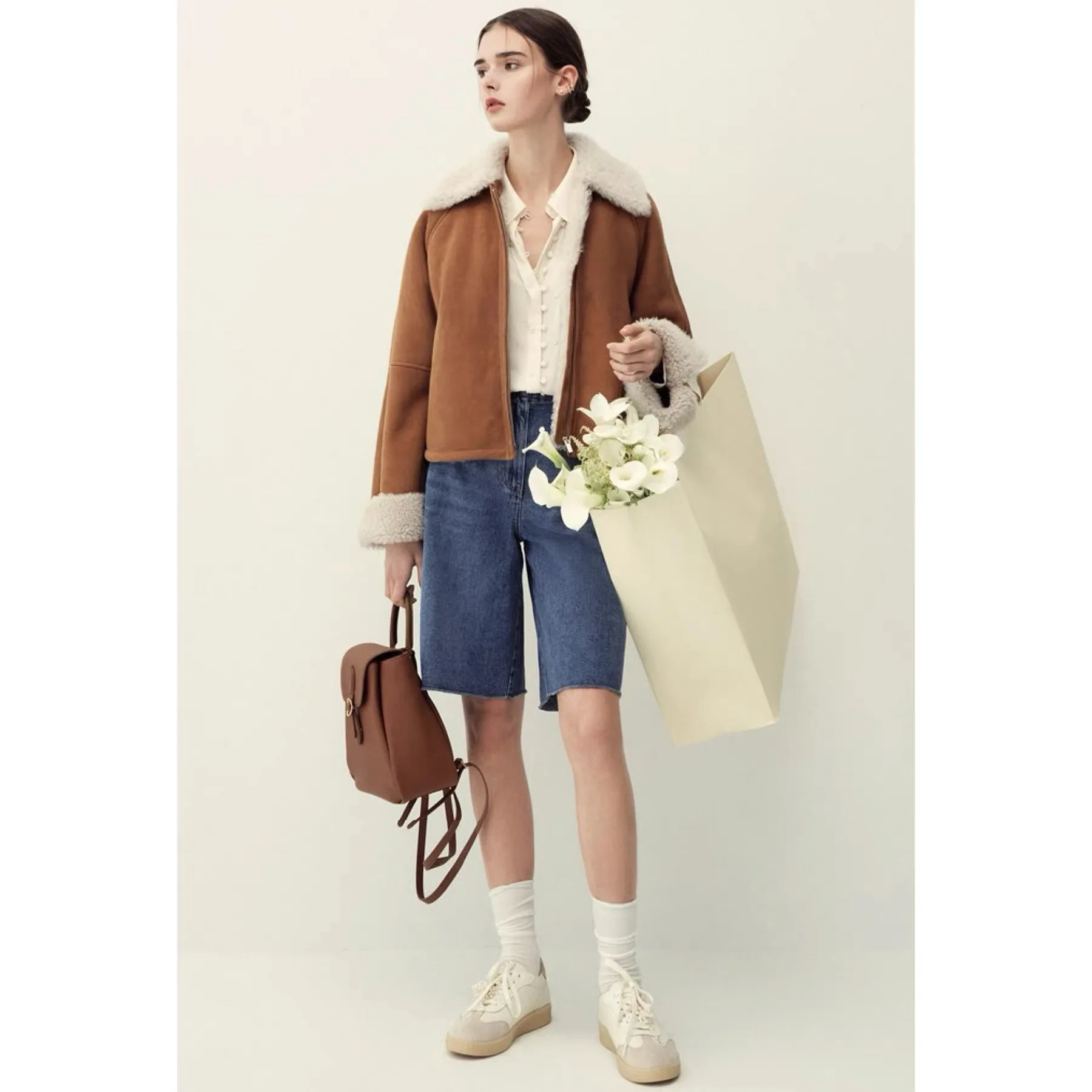 

Кожа и мех ор джет со съемным воротником, двусторонний дизайн, повседневная теплая одежда с лимонным сыром MIN25, осенняя женская верхняя одежда