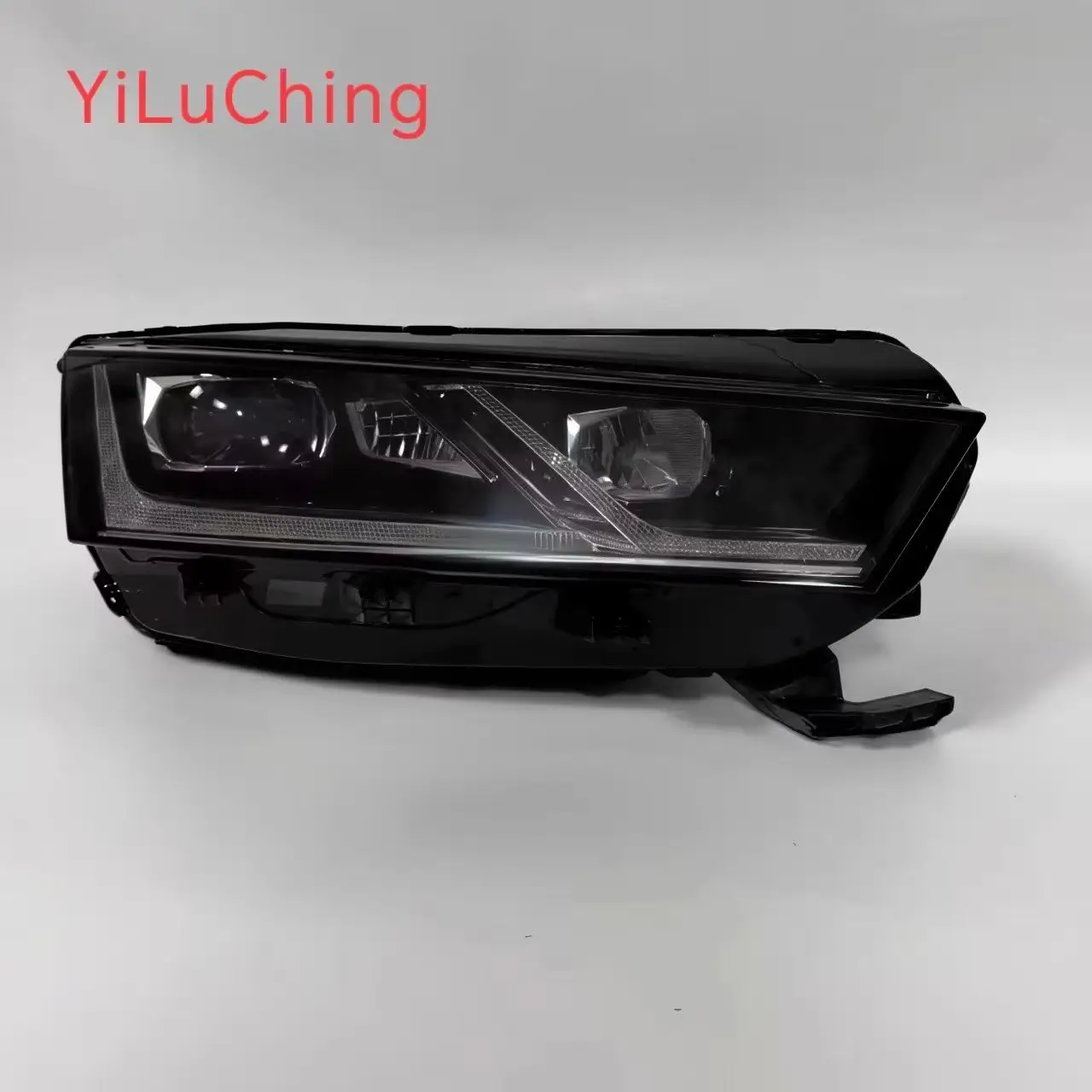 Applicable to Skoda octavia RS Scout pro Ming Rui headlight assembly octavia headlight headlight headlight