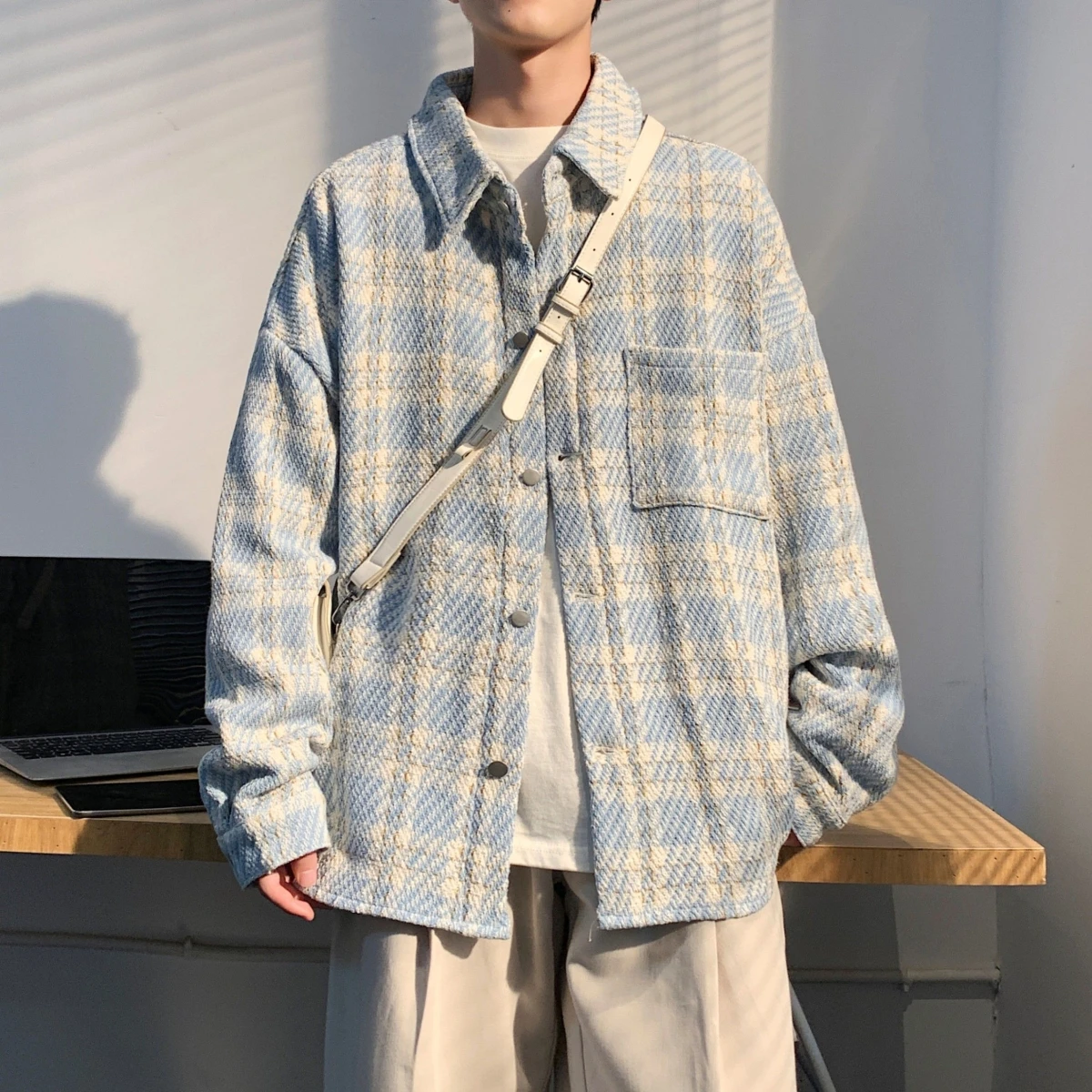 

Мужская свободная одежда в клетку в стиле ретро в гонконгском стиле, повседневная одежда Jaet 2025, новая модная верхняя одежда, высококачественный топ для отдыха Sensation