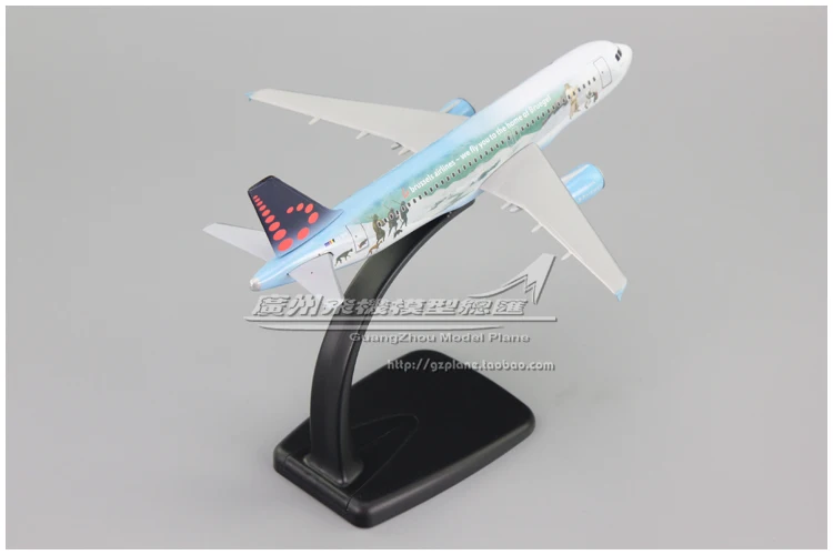 NEW 19CM Brussels Airlines Bruegel Airbus A320 1: 200 Assembled Plastic Aircraft Model for kids Adult Xmas Gift