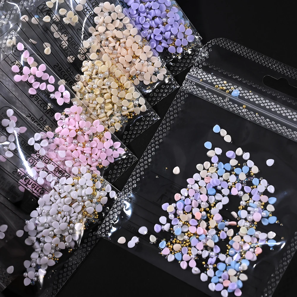 150 ชิ้น กลีบดอกไม้สีชมพู 3 มิติ สำหรับตกแต่งเล็บ พร้อมไข่มุกและลูกปัดเหล็ก ดอกไม้ประดับเล็บ อุปกรณ์ทำเล็บลายดอกไม้ DIY ZC