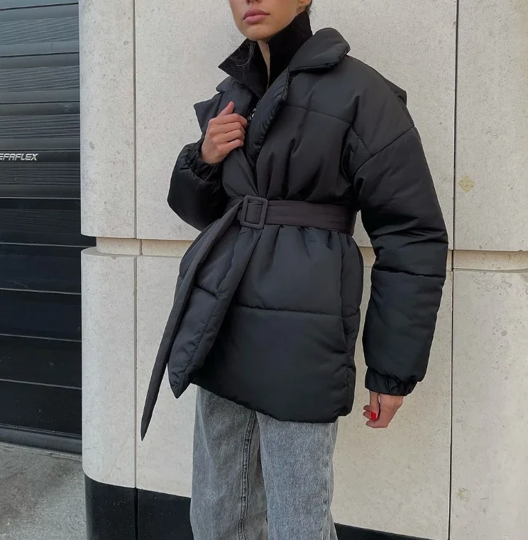 เสื้อแจ็คเก็ตผ้าฝ้ายรัดคอและเอวสำหรับผู้หญิง ช่วยให้ดูผอมเพรียว เสื้อแจ็คเก็ตผ้าฝ้ายคอปกหนาและผูกเอว เหมาะสำหรับผู้หญิงในฤดูใบไม้ร่วง