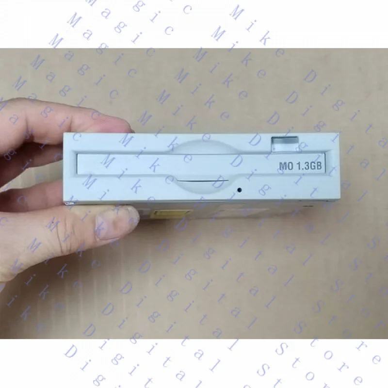 H  FOR Fujitsu MCM3130SS 1.3GB 20MB 3.5-Inch Internal Magneto Optical SCSI Drive