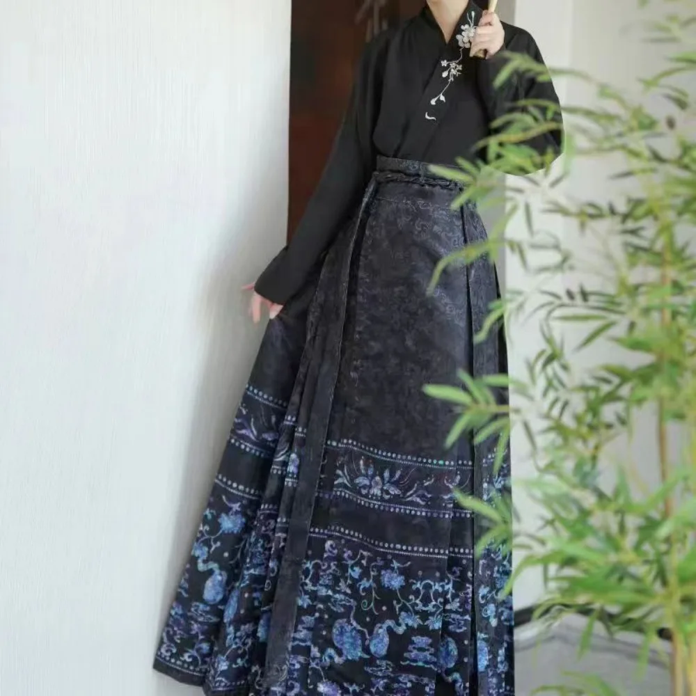 Chinese Style Traditional Pleated Skirt Black Mamianqun Hanfu Fashion Horse Face Skirts Women Modernized Daily Hanbok