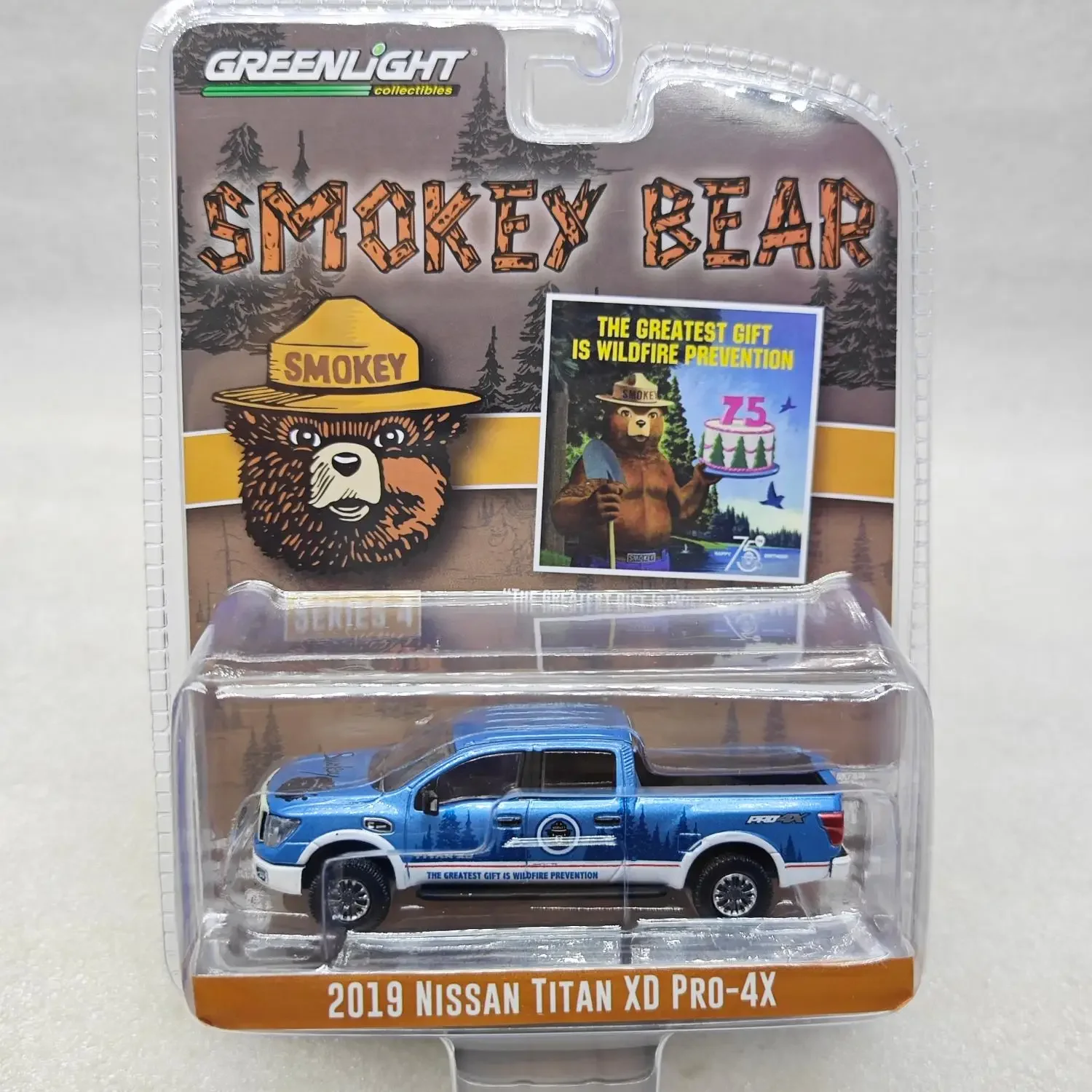 그린 라이트 1:64 스모크드 베어 시리즈 4-2019 닛산 타이탄 XD 프로-4X 자동차 모델 합금 모델 수집품 어린이 장난감 선물 합금 C