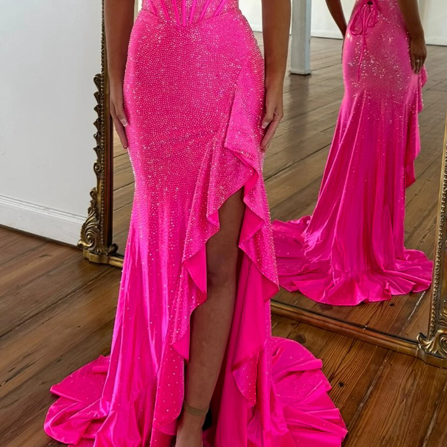 샤론은 슬릿 긴 여성 저녁 졸업 가운 SH386 사용자 정의와 매력적인 핫 핑크 Strapless 인어 댄스 파티 드레스를 말했습니다.