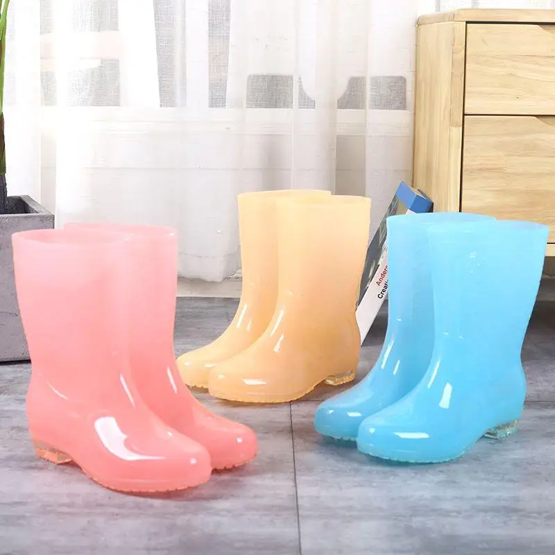 

Fashionable Candy Colored Women's Rain Boots Mid-Calf Water Gel Shoes No Inner Net Anti-Slip Warmth Maintaining Rain Footwear