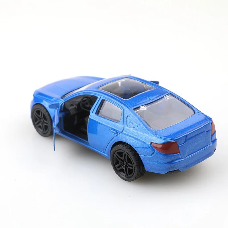 Simulated alloy car model, children\'s rebound, super cool car model, ornaments, gifts, cake decorations