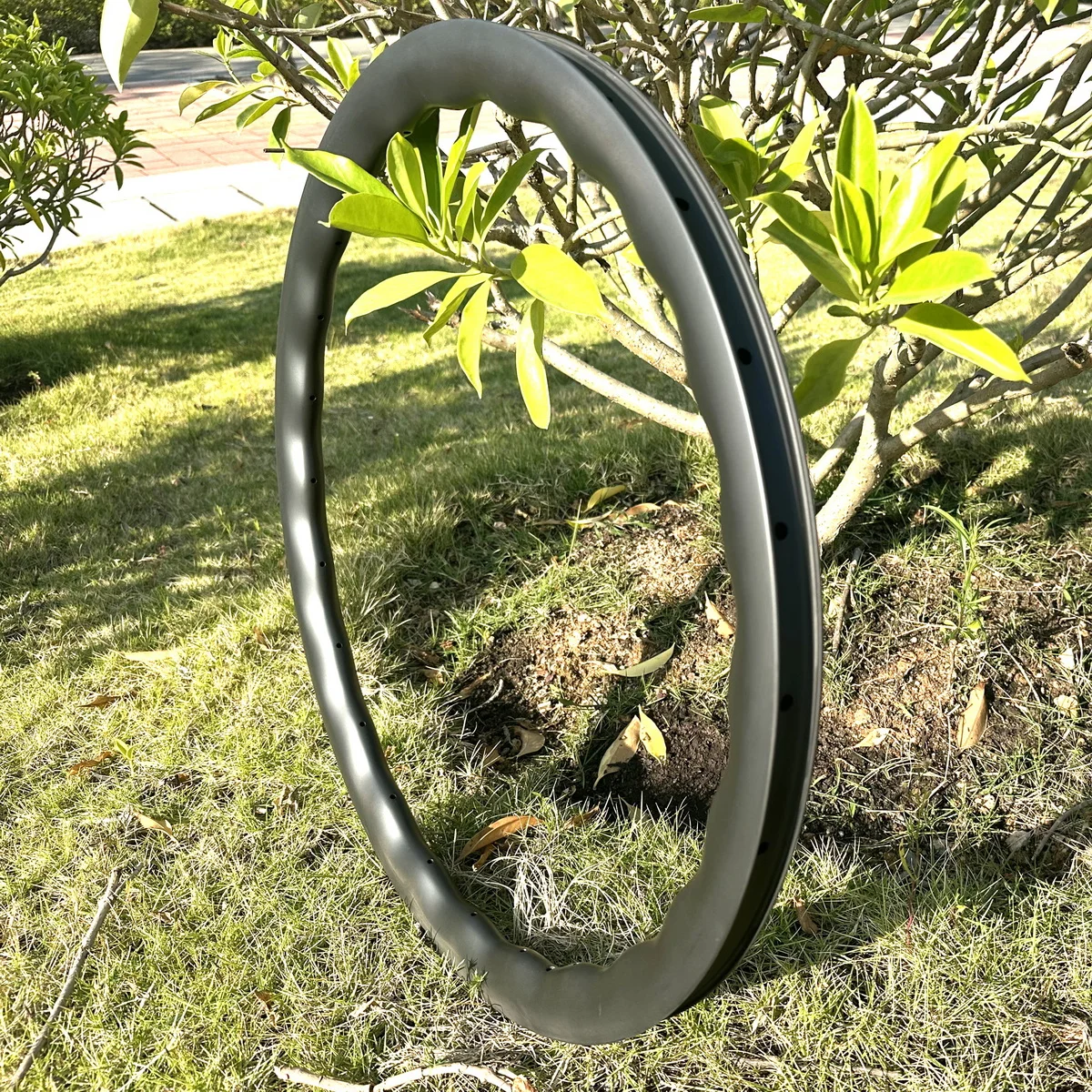 700C 31mm External Width Super Light Gravel Carbon Fibre Bike Rims Wave Design Toray T700+ T800 Tubeless With Hook Bicycle Rims