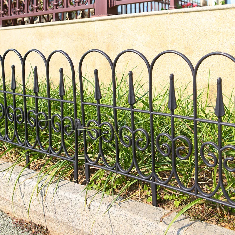 

Plastic fence balcony outdoor garden fence decorative vegetable garden European fence