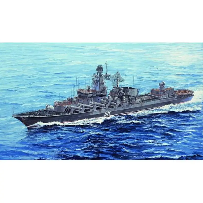 Trumpeter 05722 1/700 Russische Marine Slava Class Cruiser Marshal Ustinov