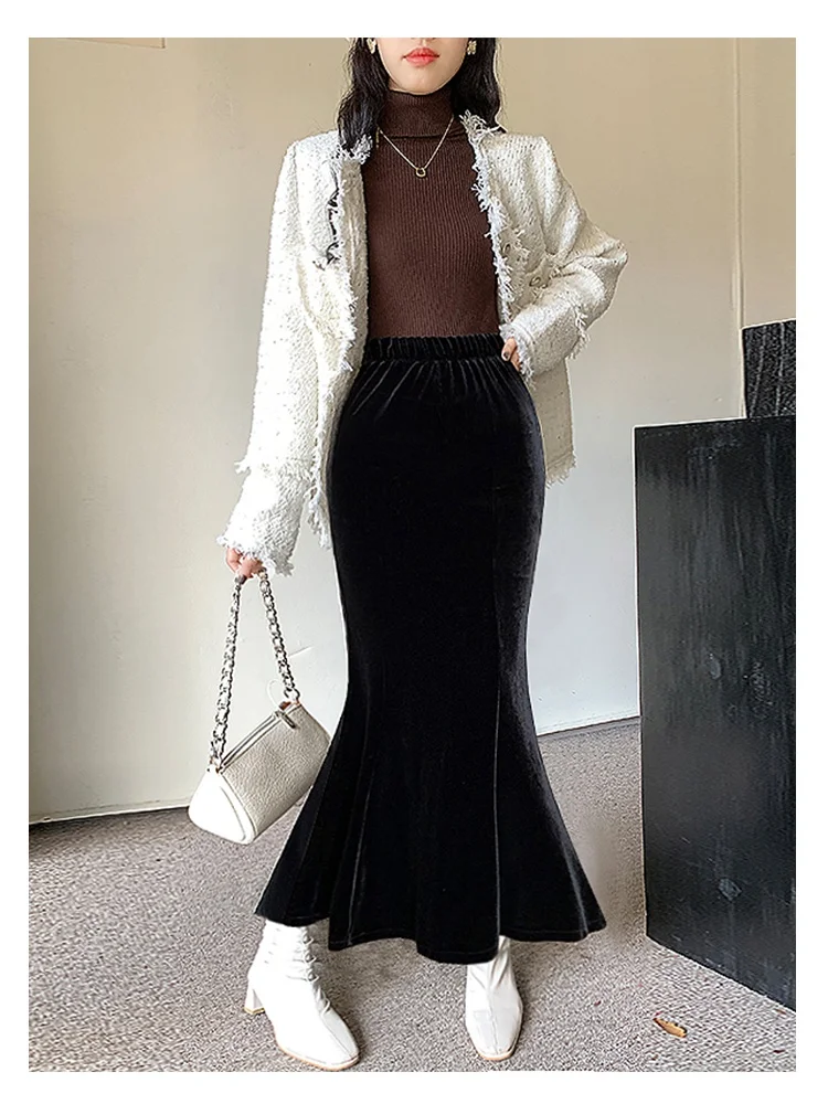 SMTHMA New Autumn Winter Gold Velvet Midi Skirt For Women Fashionable Temperament Slimming Elastic High Waisted Mermaid Skirt