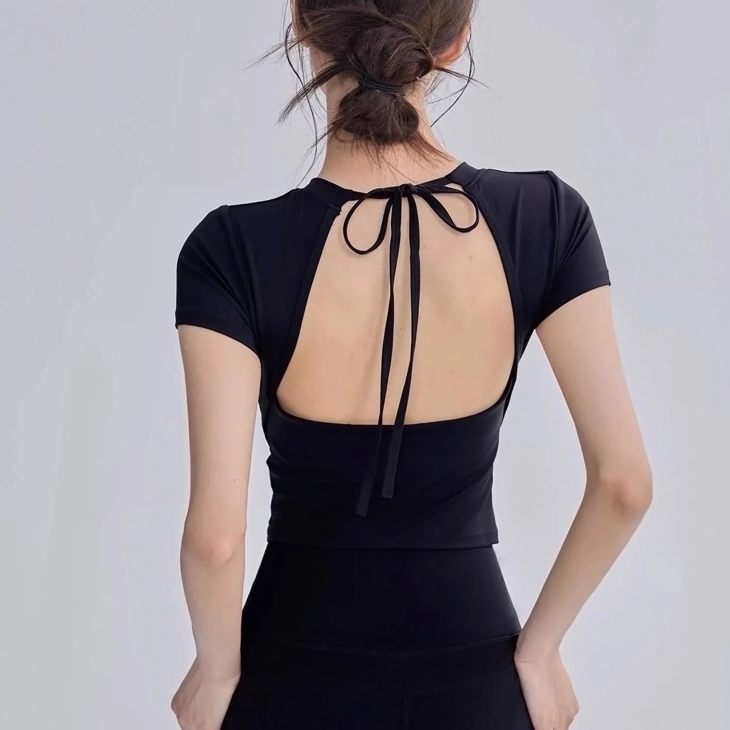 Women's Beauty Back Gym Shirts Padded Long Sleeve Yoga Shirt Blouse Pilates Shirt Sports Top Fitness Gym Running Workout T-Shirt