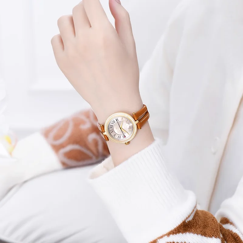 Vivienne Westwood Модные женские часы с полым коричневым кожаным ремешком